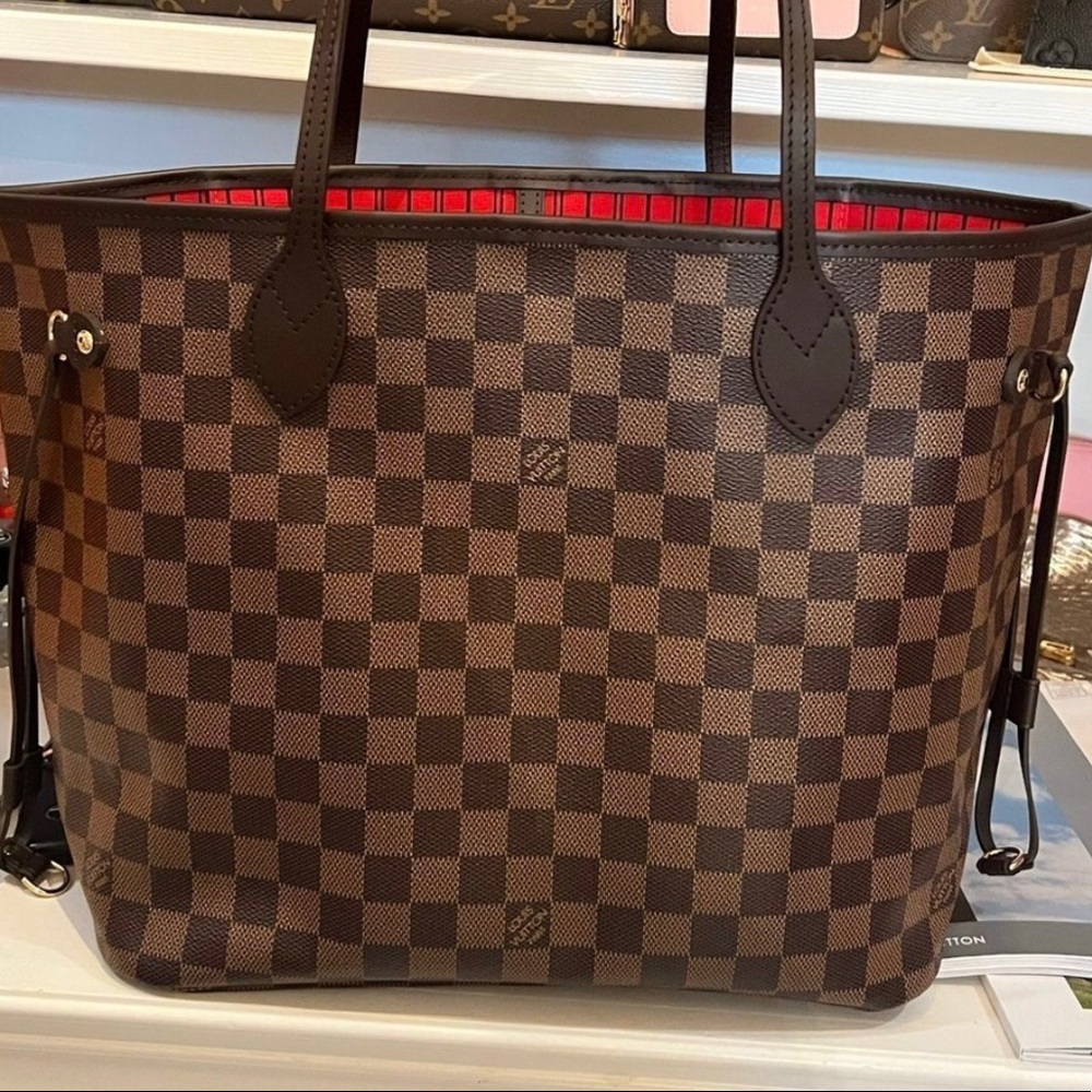 Brand new Louis Vuitton Neverfull mm